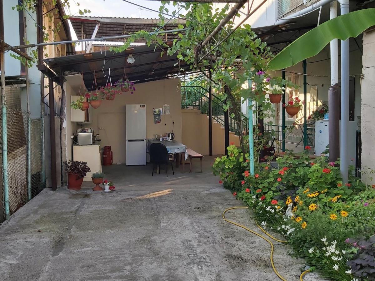 Na Shapsug Guest House กากรา ภายนอก รูปภาพ